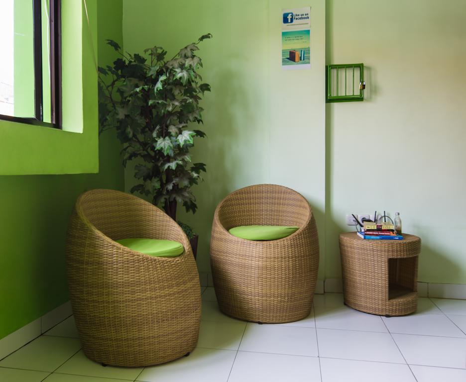 The Eco-Living Hostel Denpasar Eksteriør bilde